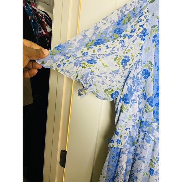 LC Lauren Conrad Floral Pleated Empire Waist Chiffon V Neck Midi Dress Blue 3X - Picture 6 of 12